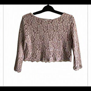 Aritzia Babaton Stuart Lace‎ Cropped Blouse Small